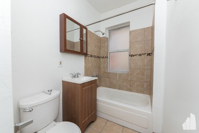 5665 N Ridge Ave unit 62-2I, Chicago, IL 60660 - photo 7