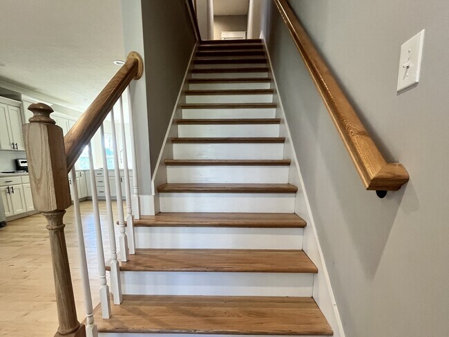 321 Lambuth Blvd unit A, Jackson, TN 38301 - photo 4