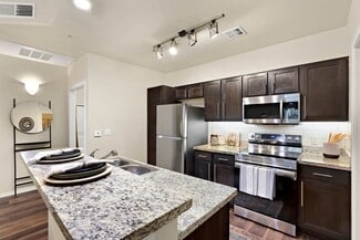 1925 W River Rd, Tucson, AZ 85704