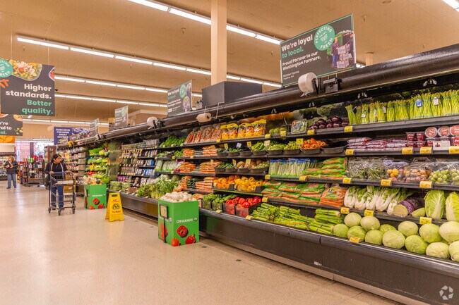 Groceries such as fresh produce are easy to find at the Albertsons near Summit Puyallup.