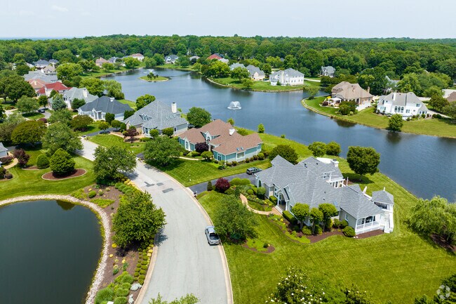 Beautiful homes surround Belgrade Lake.