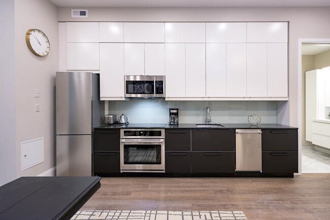 1517 Corcoran St NW unit ID1011180P, Washington, DC 20009 - photo 4