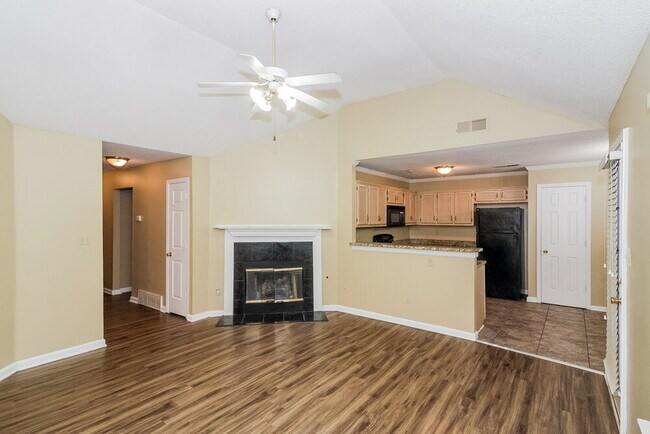 2184 Stone Stream Dr, Cordova, TN 38016 - photo 6