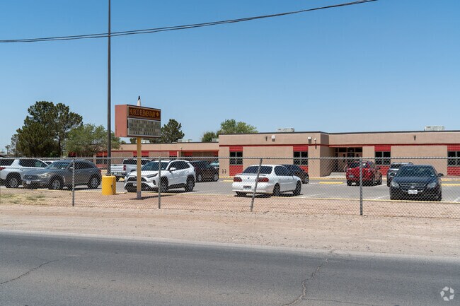 Hueco Elementary School offers a dual language academy.