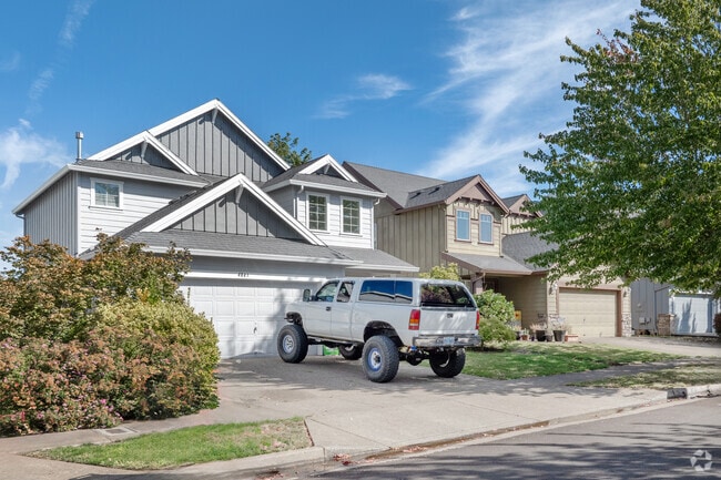 Large two story homes are common in East Albany, Oregon.