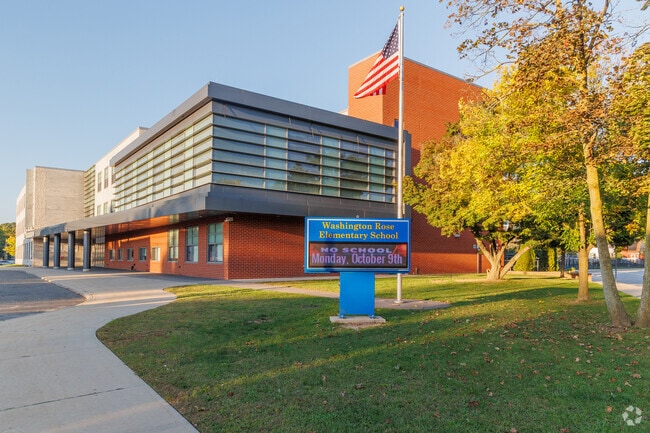 Washington-Rose Elementary has 673 students in grades PK, K-6.