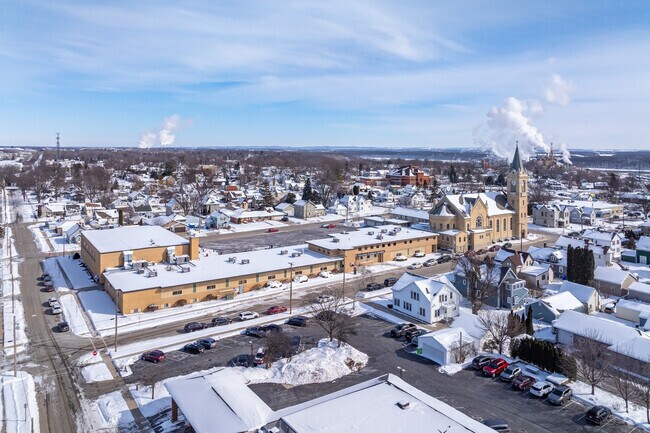 St. Ignatius Catholic School in Kaukauna has a student-teacher ratio of 10 to 1.