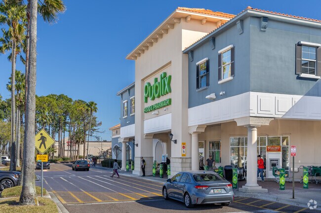 Grab your groceries from your local Publix in Marketplace.