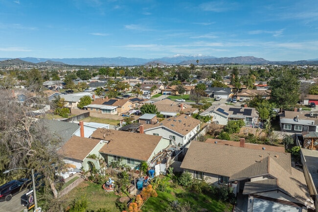 La Sierra Acres is not too far from surrounding nature and mountain views.