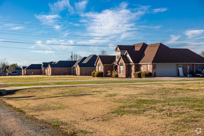 New homes are springing up all around West Outer Fayetteville.
