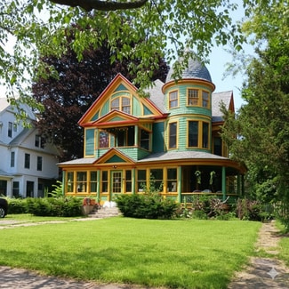 52 Fairfield Ave, Holyoke, MA 01040