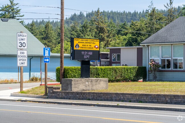 Driftwood Elementary School is home to the Pirates and Eagles in Port Orford, Oregon.