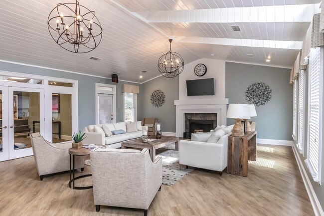 Falls at Spring Creek, Macon, GA 31210 - photo 2