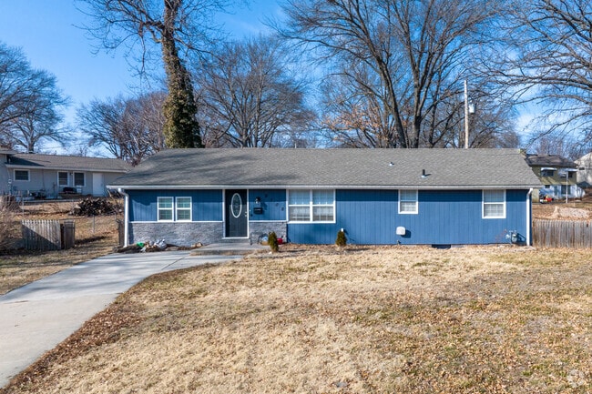 Ranch style homes are a common sight in Davidson.