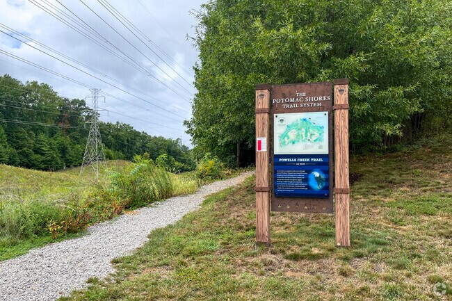 Residents of Potomac Shores can take advantage of the many hiking trails in the area.