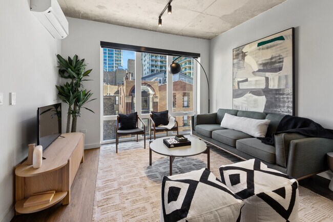 Hugo River North, Chicago, IL 60654 - photo 5