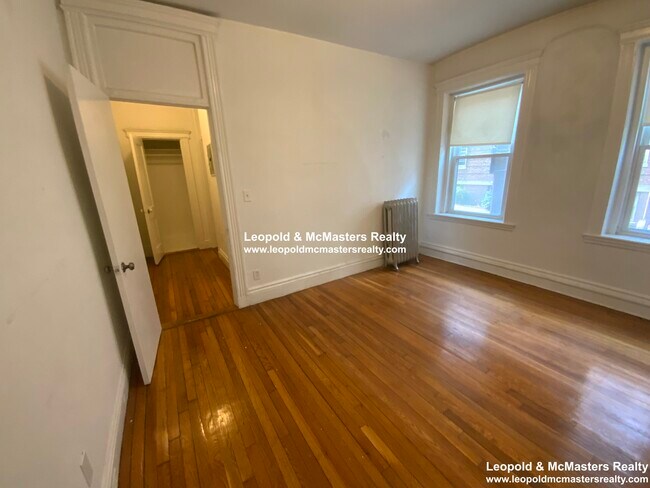 99 Warren St unit 24, Boston, MA 02135 - photo 2