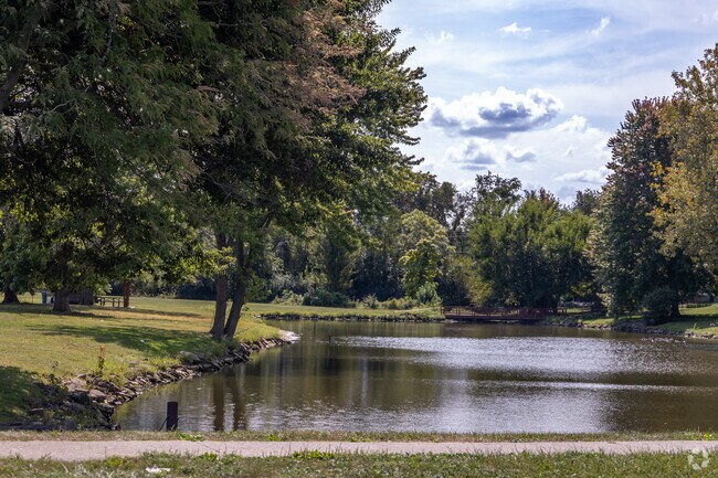 Ponds surround the area of Twin Lakes offering scenic views.