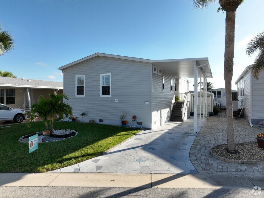 17831 Stevens Blvd, Fort Myers Beach, FL 33931 - photo 2