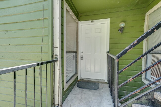 9815 Walnut St unit H214, Dallas, TX 75243 - photo 2