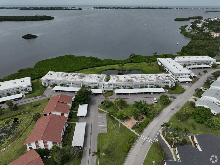 4736 Independence Dr unit 4736, Bradenton, FL 34210 - photo 2