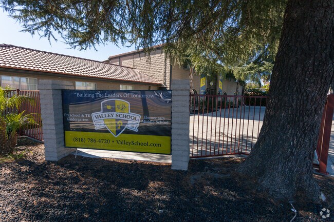 Valley School provides education in the neighborhood of 
Van Nuys.