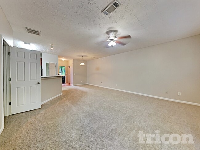 135 Ellis Dr, Conyers, GA 30012 - photo 3