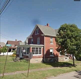 1021 Pennsylvania Ave E Unit 2, Warren, PA 16365