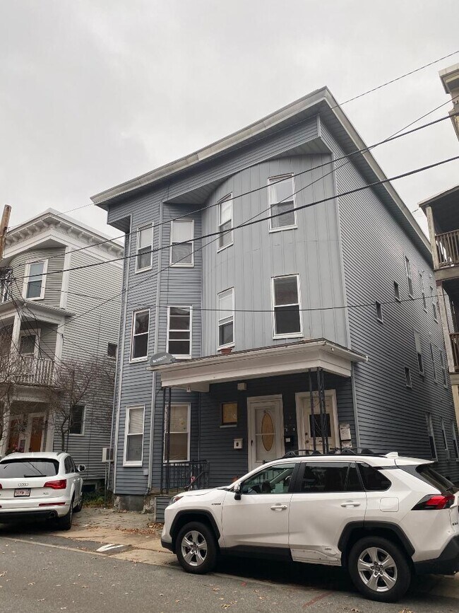 3 Washburn Terrace unit 2, Brookline, MA 02446 - photo 7