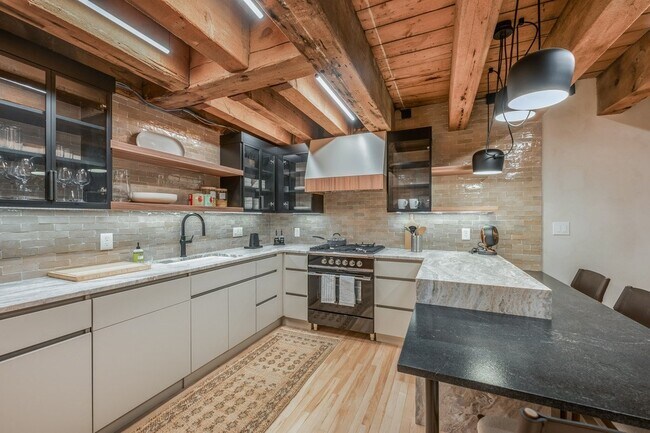 57 Fulton St unit A, Boston, MA 02109 - photo 2