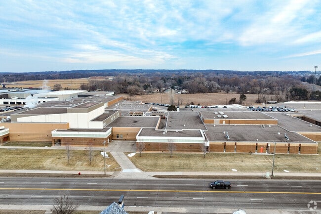 Elk River Senior High School has an overall Niche grade of B.