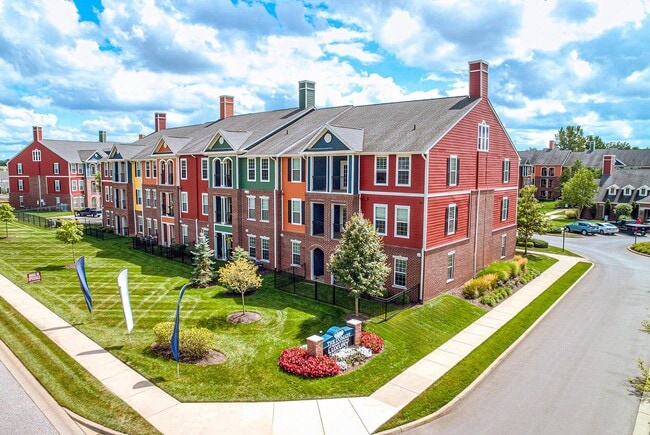 The Domain at Bennett Farms, Zionsville, IN 46077 - photo 2