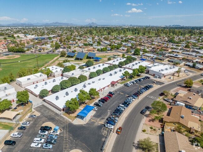Overview of Holiday Park School's campus located in Phoenix, AZ.
