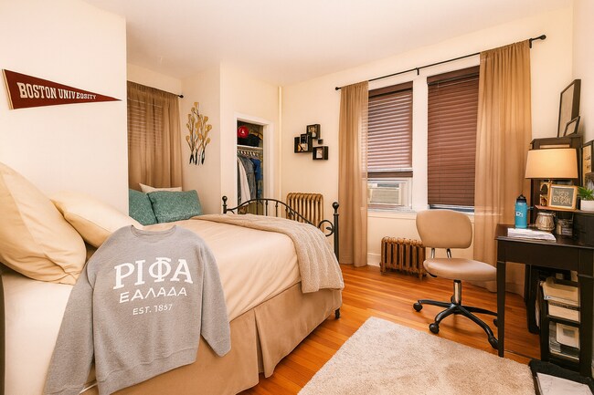 60 Egmont St unit 4, Brookline, MA 02446 - photo 3