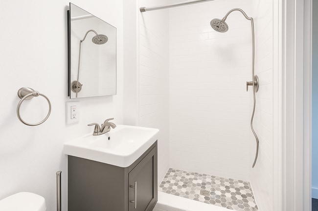 6941 Hazeltine Ave unit 3, Van Nuys, CA 91405 - photo 5