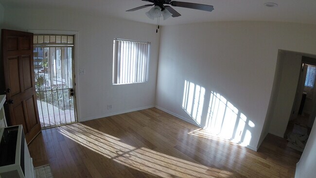 1132 N Mariposa Ave, Los Angeles, CA 90029 - photo 6