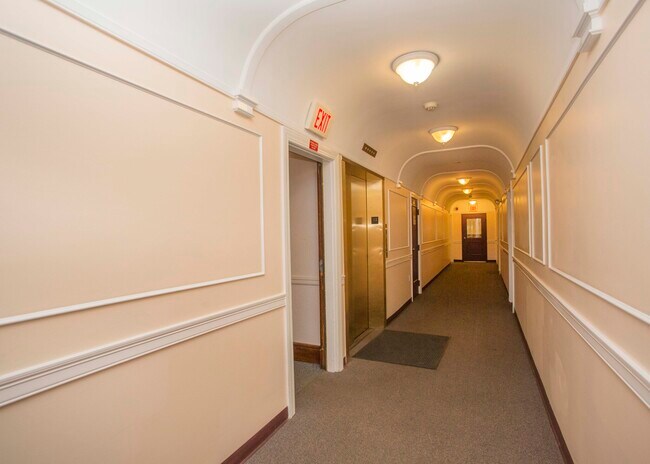 123 Highland Ave unit 11, Somerville, MA 02143 - photo 4