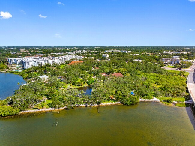 Bainbridge Bayview, Clearwater, FL 33759 - photo 5