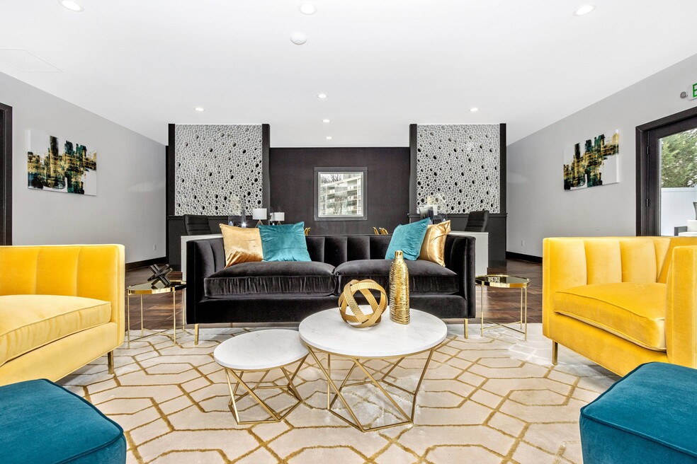 Leasing Center