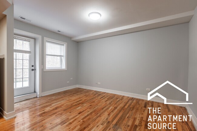 556 W Arlington Place unit 711, Chicago, IL 60614 - photo 7