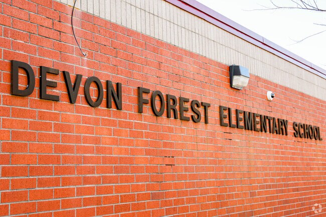 Devon Forest Elementary School has many extracurricular activities for students.