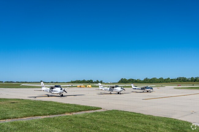 Waukegan National Airport near Heatherstone hosts many recreational pilots.