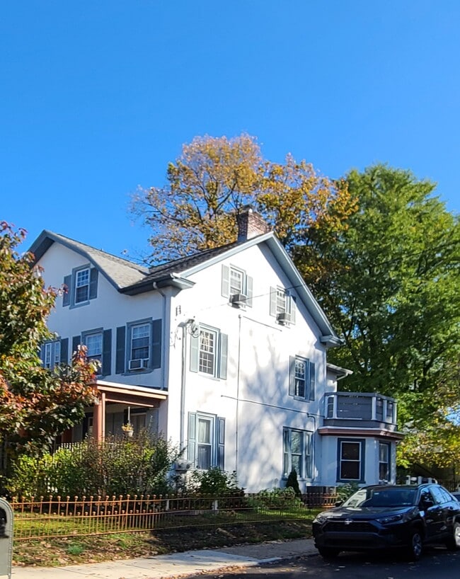 443 Green Ln unit A, Philadelphia, PA 19128 - photo 2