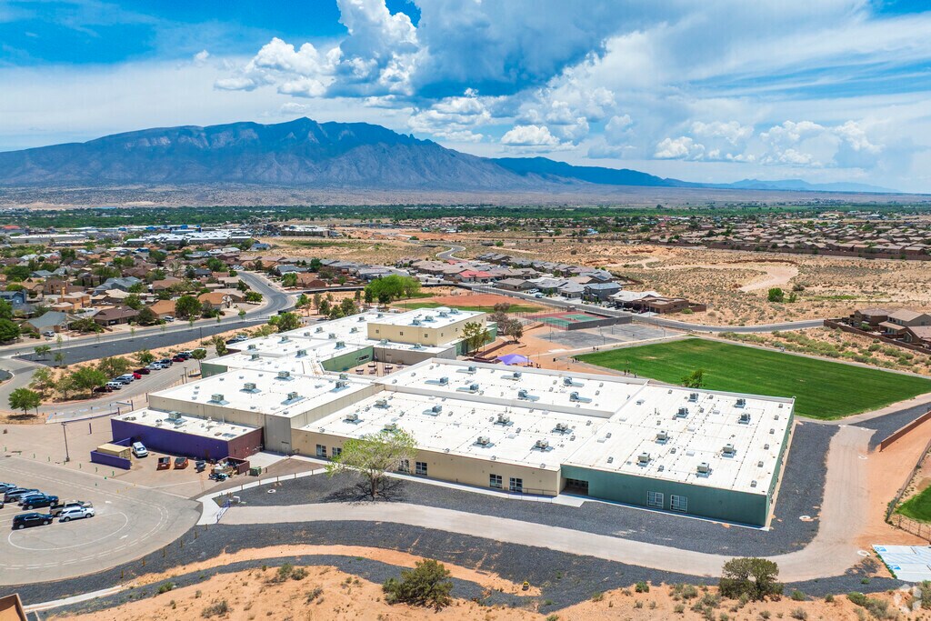 The aptly named Mountain View Middle School, receives an A rating from Niche.