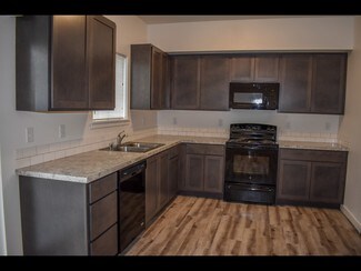 5809 W Clearwater Ave, Kennewick, WA 99336