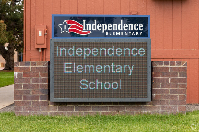 Independence Elementary School welcomes students to the school in Pheasant Run.