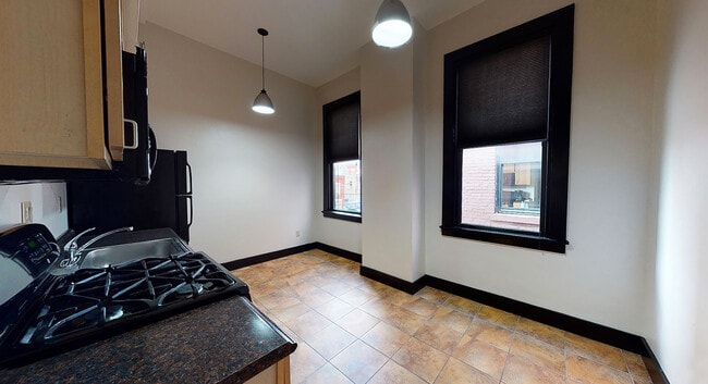 Landmark on Carson Apartments, Pittsburgh, PA 15203 - photo 3