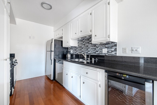 11908 Dorothy St unit ID10572A, Los Angeles, CA 90049 - photo 5