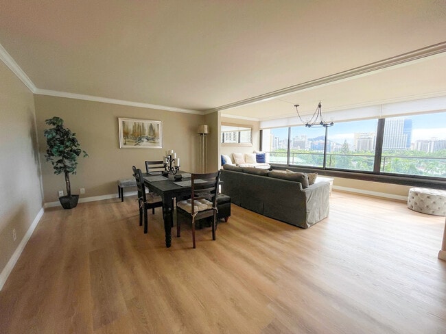 Open Living Room/Dining Room