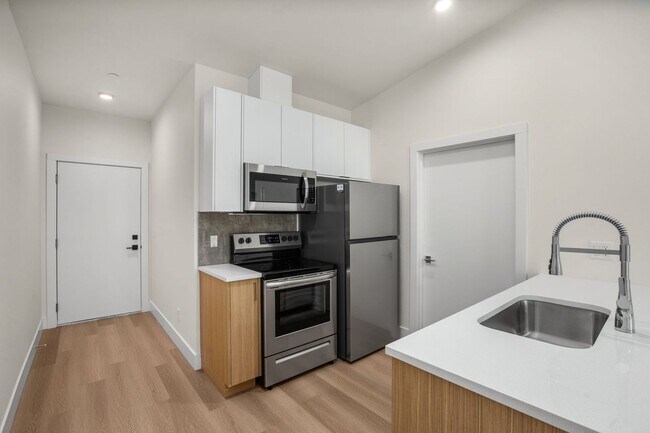 8417 SW 24th Ave unit 314, Portland, OR 97219 - photo 3